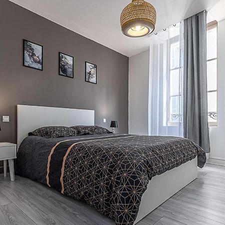 Le Saint-Pierre T2 Cosy En Plein Centre Ville Dreux Exterior foto