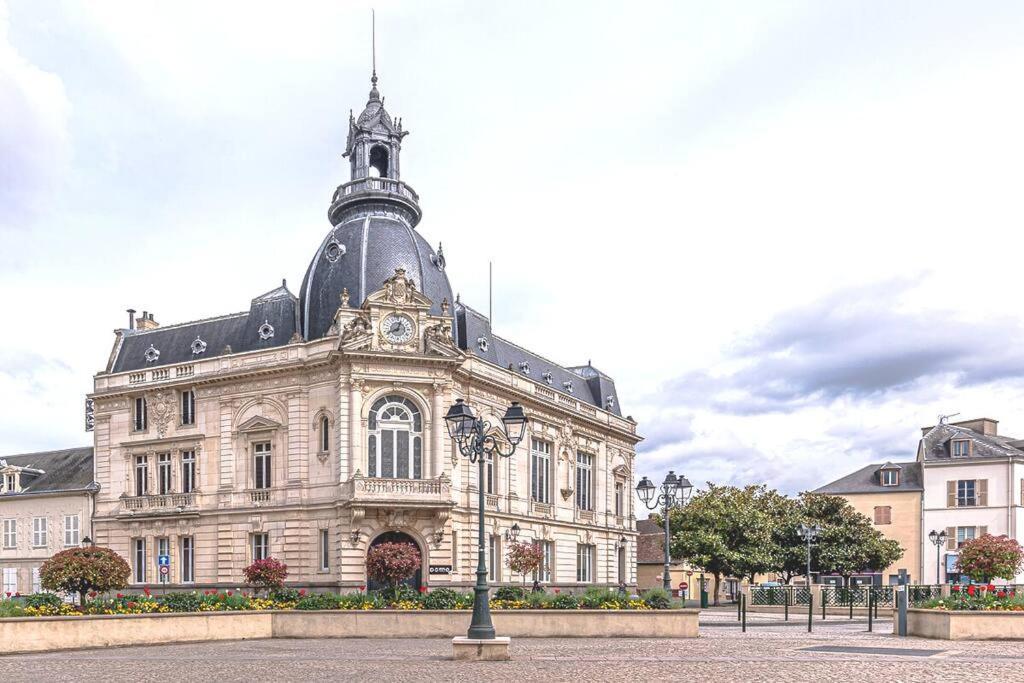 Le Saint-Pierre T2 Cosy En Plein Centre Ville Dreux Exterior foto